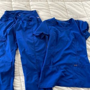 Cherokee infinity scrubs - small/small long